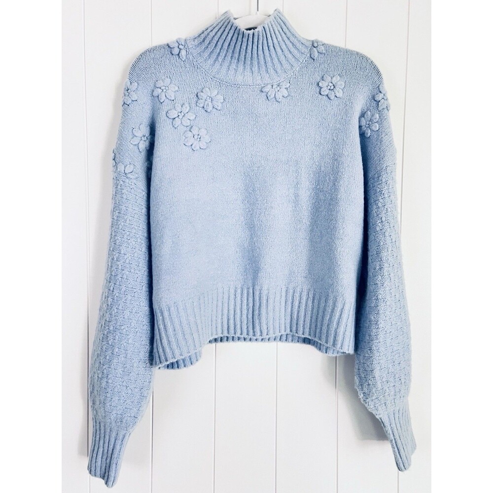 Jessica Simpson Baby Blue 3D Floral Super Soft Cozy Cropped Sweater Size Small